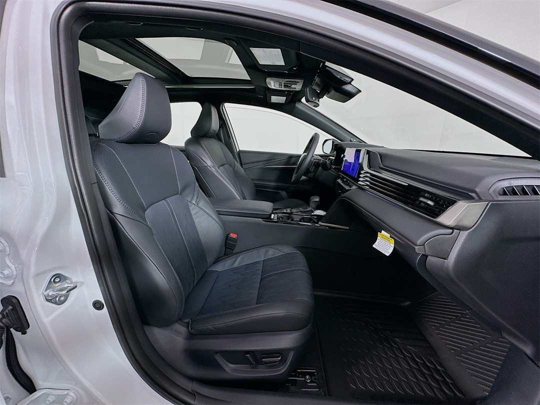 2026 Toyota Camry XSE - Image 30