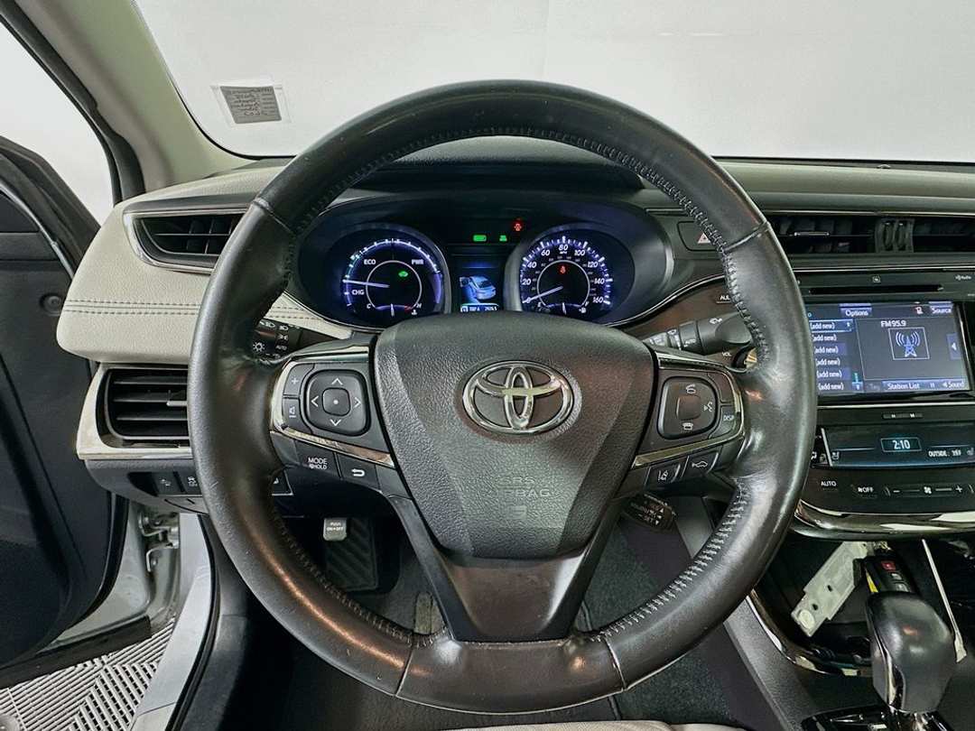 2018 Toyota Avalon XLE Premium - Image 12