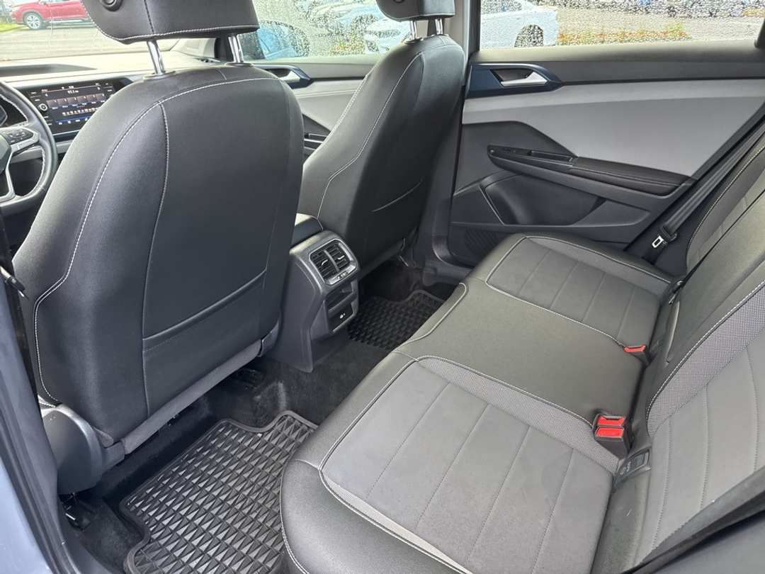 2024 Volkswagen Taos 1.5T SE - Image 18