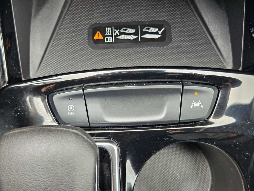 2025 Chevrolet Trax 2RS - Image 26