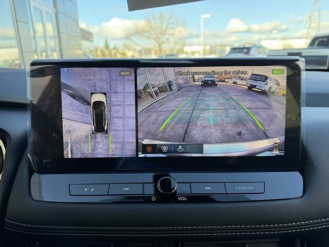 2026 Nissan Rogue Platinum - Image 22