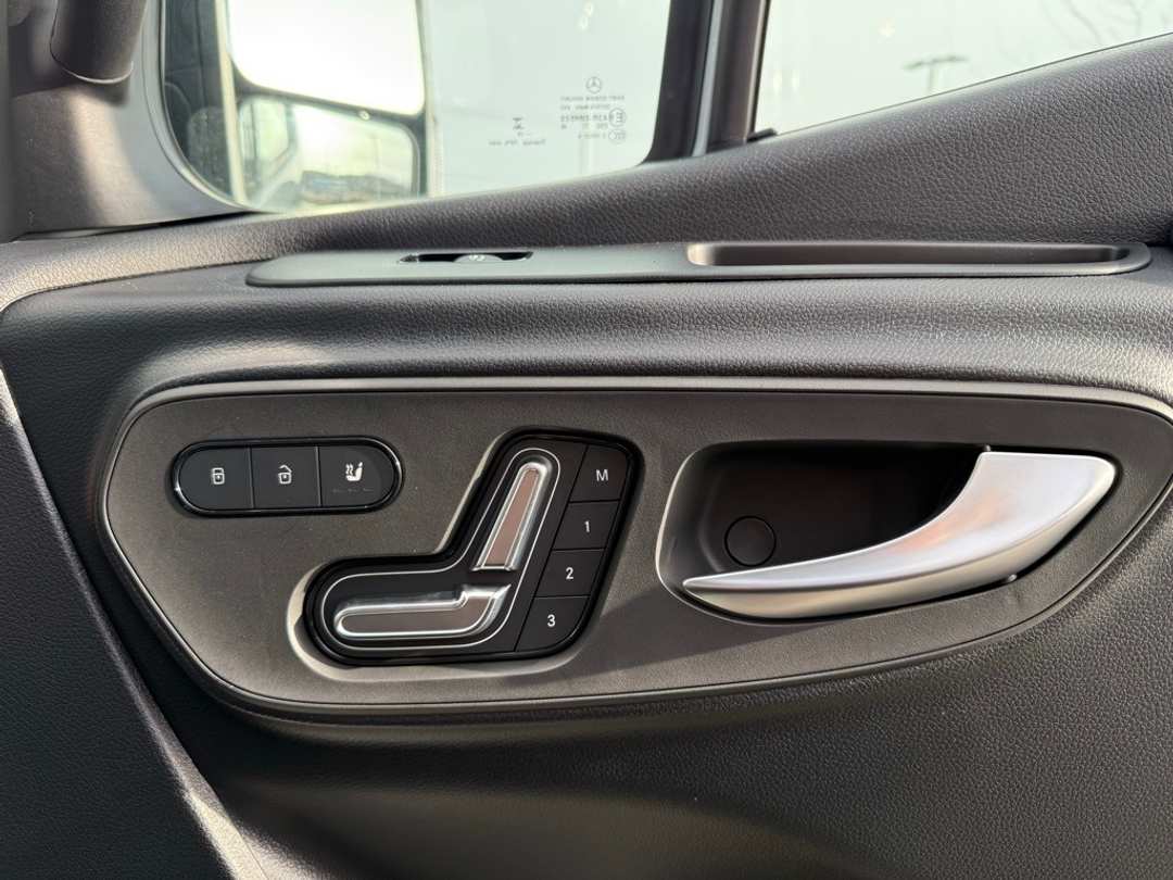 2025 Mercedes-Benz Sprinter 2500 Cargo 144 WB - Image 18