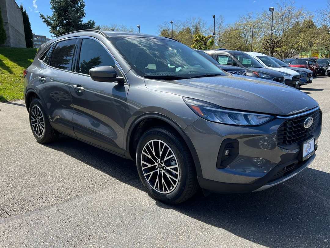 2023 Ford Escape Base - Image 3