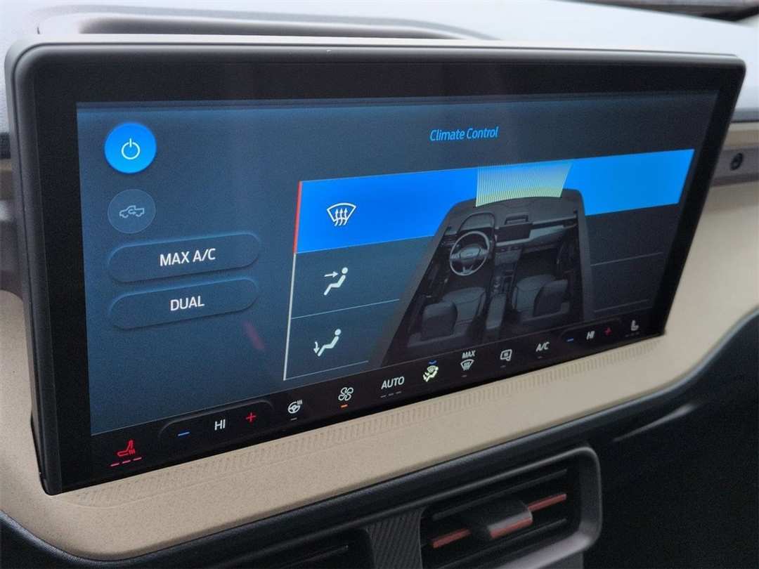 2026 Ford Maverick Lariat - Image 21