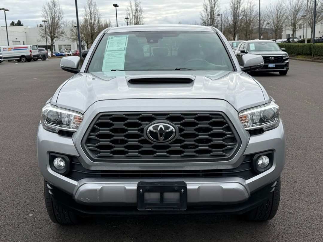 2020 Toyota Tacoma TRD Sport - Image 3