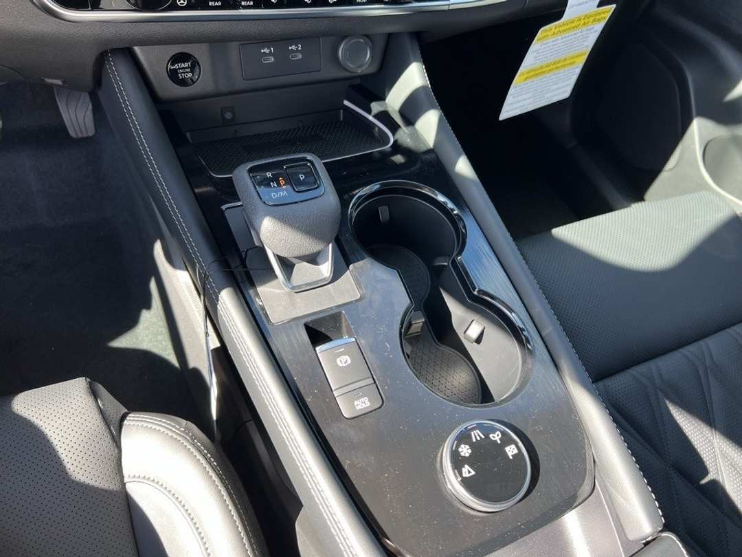 2026 Nissan Rogue Platinum - Image 22