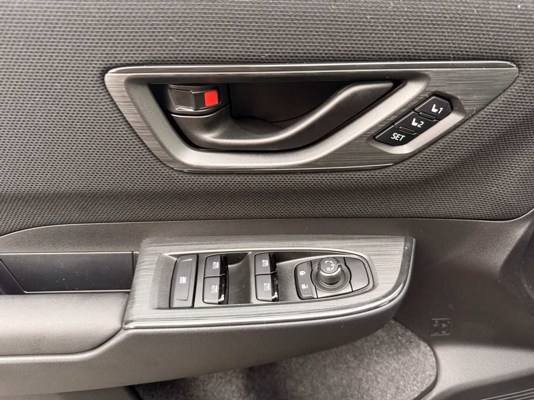 2026 Subaru Outback Limited - Image 12