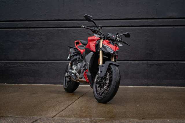 2025 Ducati Streetfighter V2