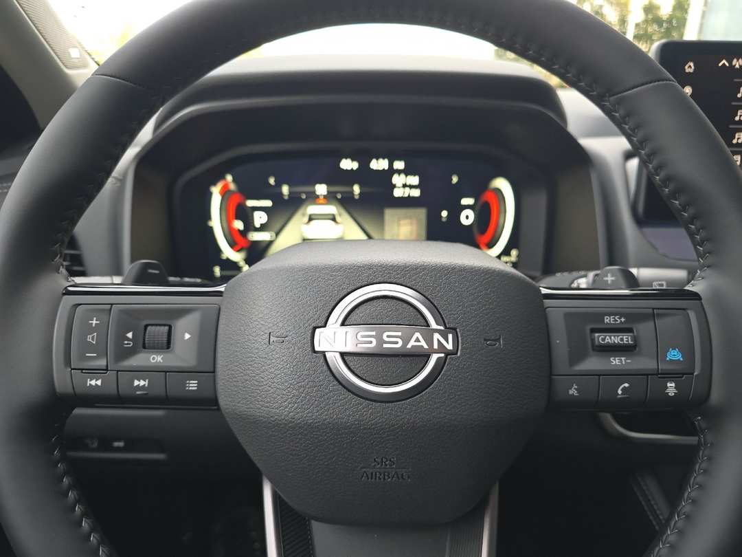 2026 Nissan Rogue Platinum - Image 23