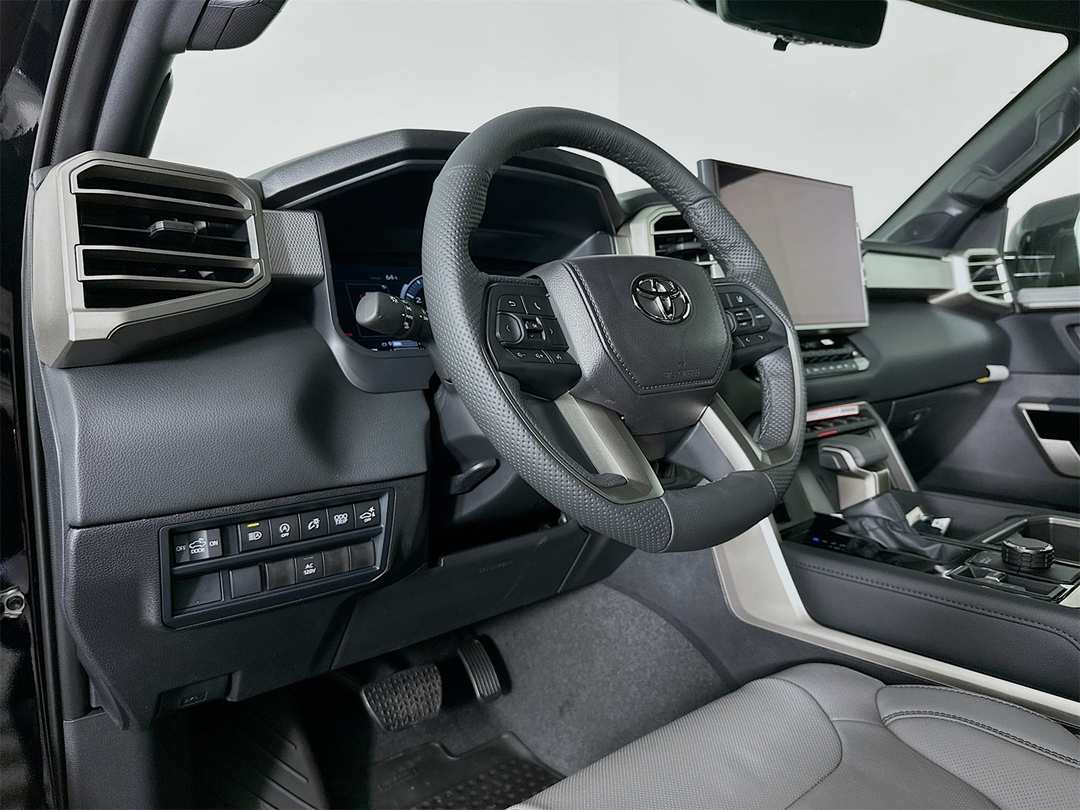 2026 Toyota Tundra Limited - Image 9