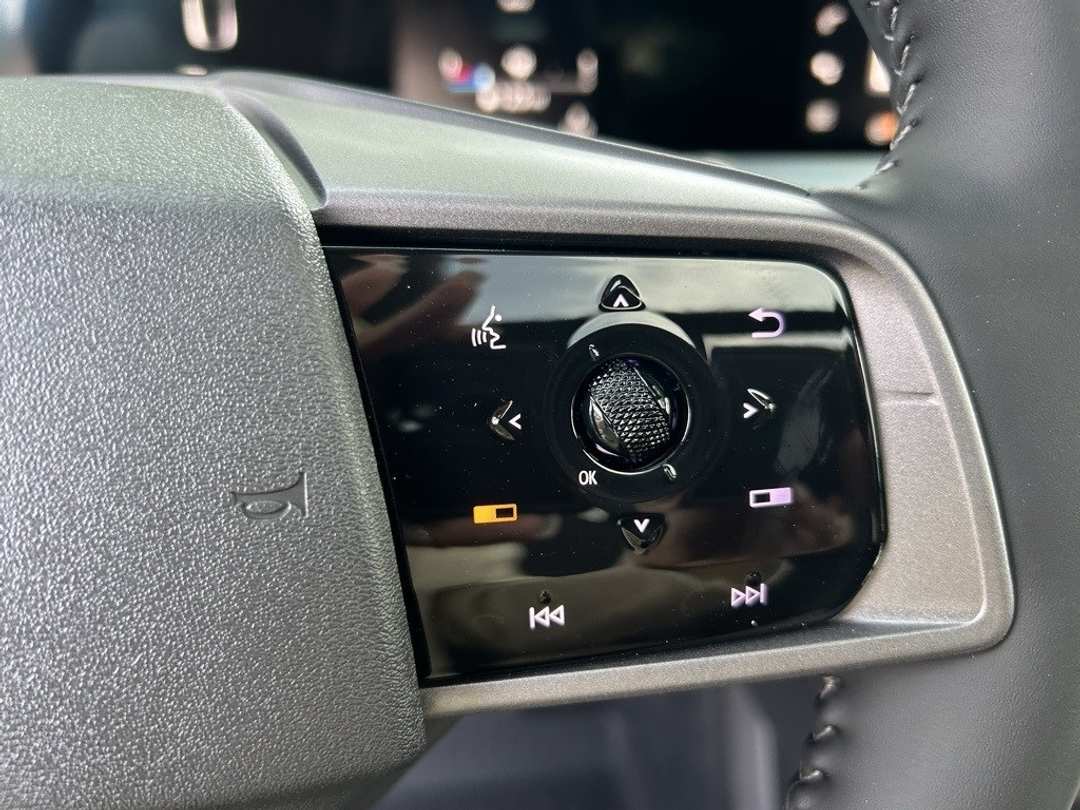 2025 Nissan Murano SL - Image 14