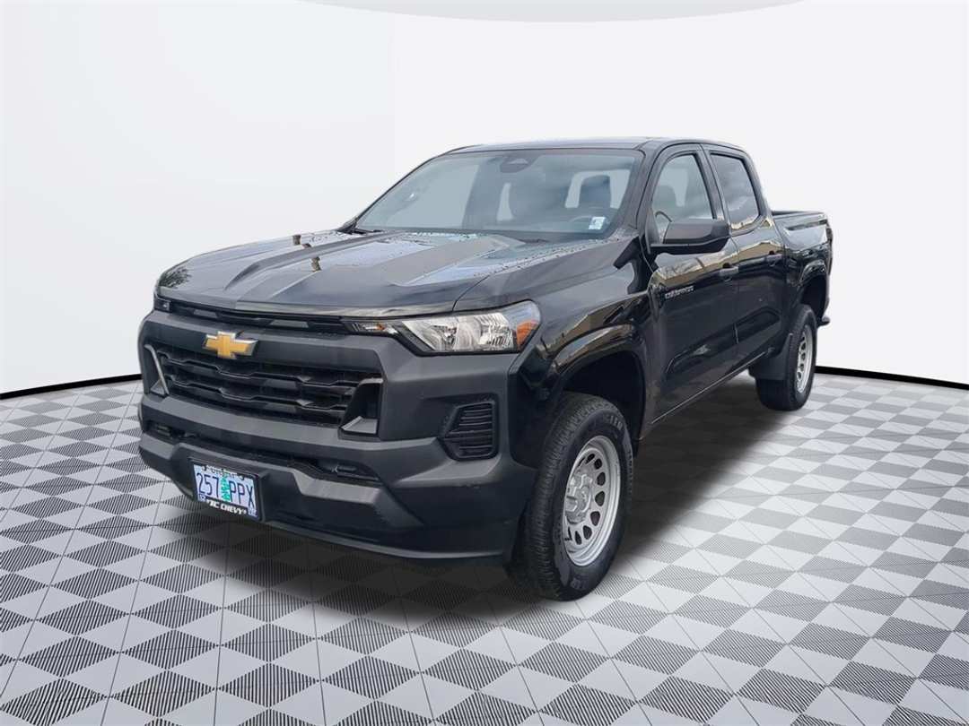 2023 Chevrolet Colorado Work - Image 2