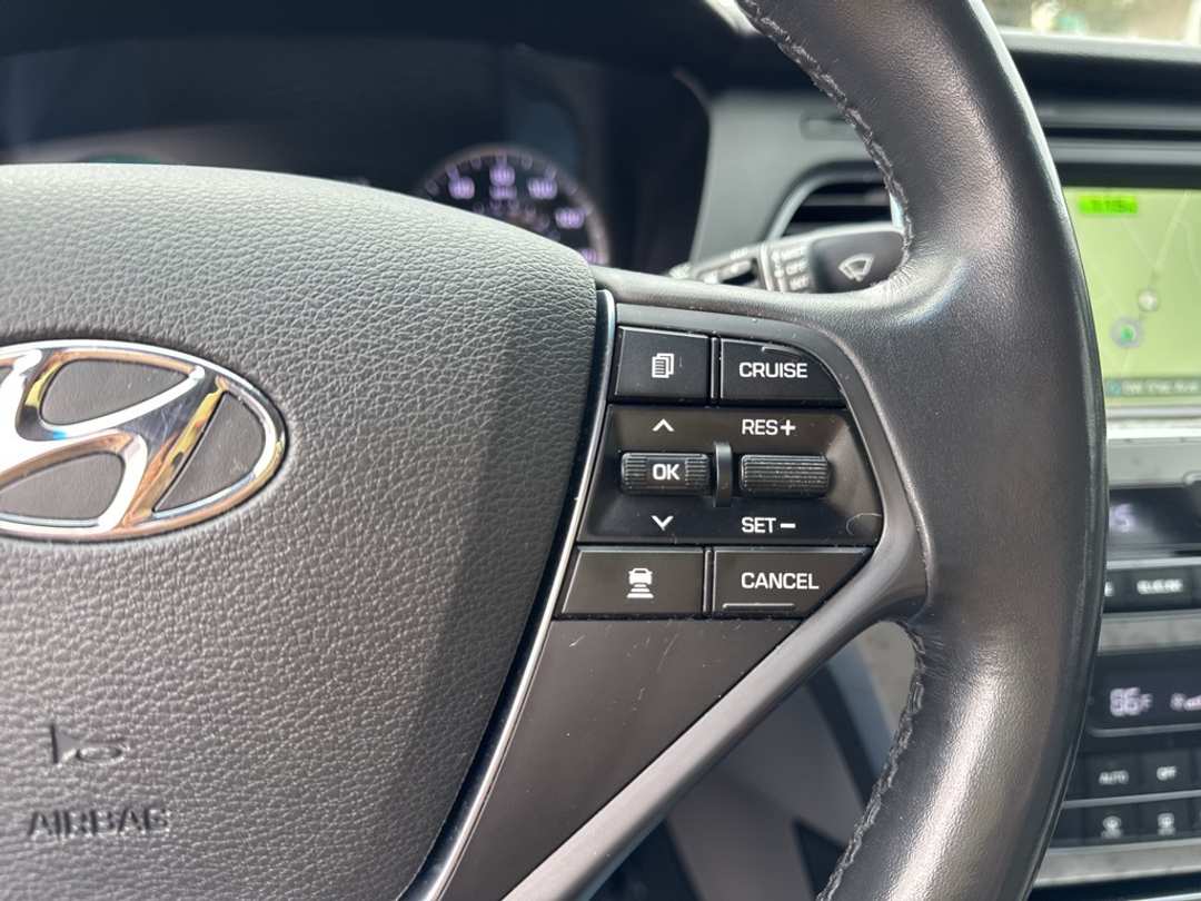 2016 Hyundai Sonata Limited - Image 36