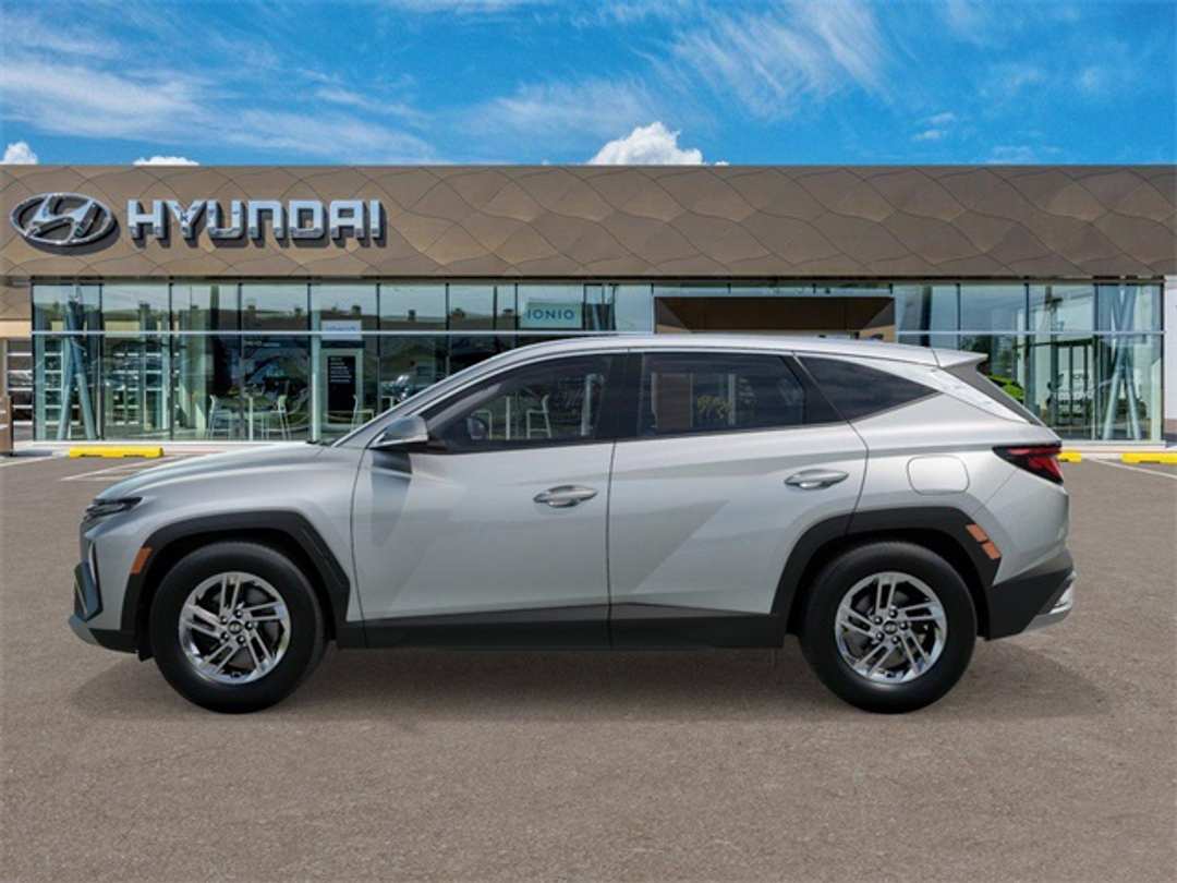 2026 Hyundai Tucson SE - Image 3