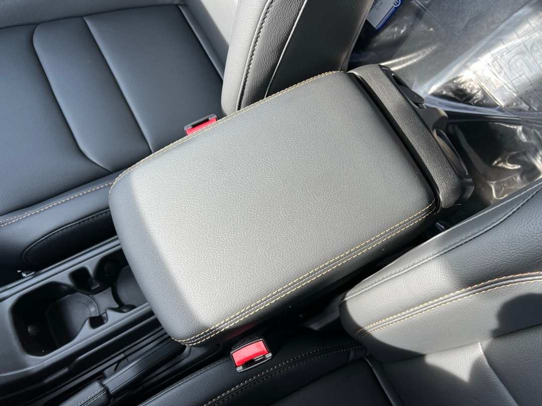 2025 Jeep Gladiator High Tide - Image 23