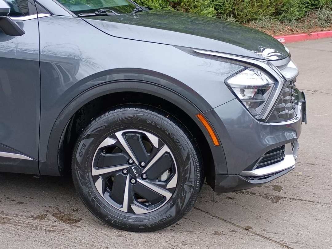 2023 Kia Sportage LX - Image 2