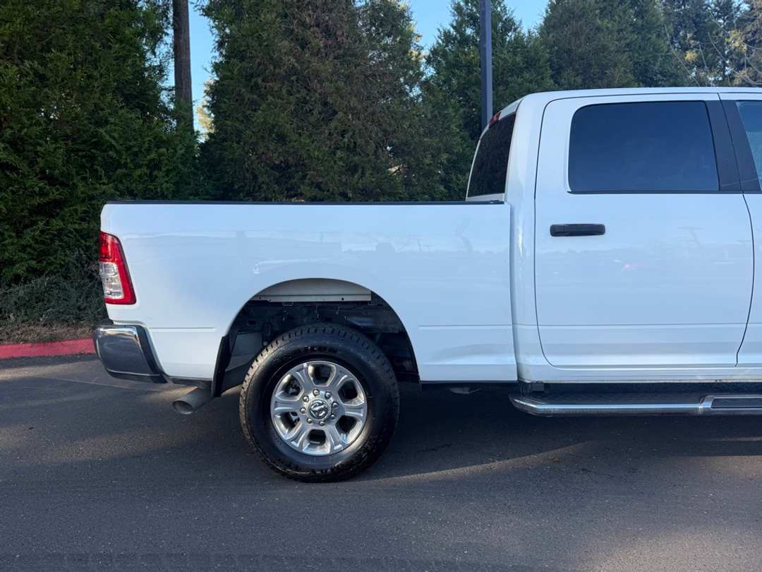 2024 Ram 2500 Big Horn - Image 13