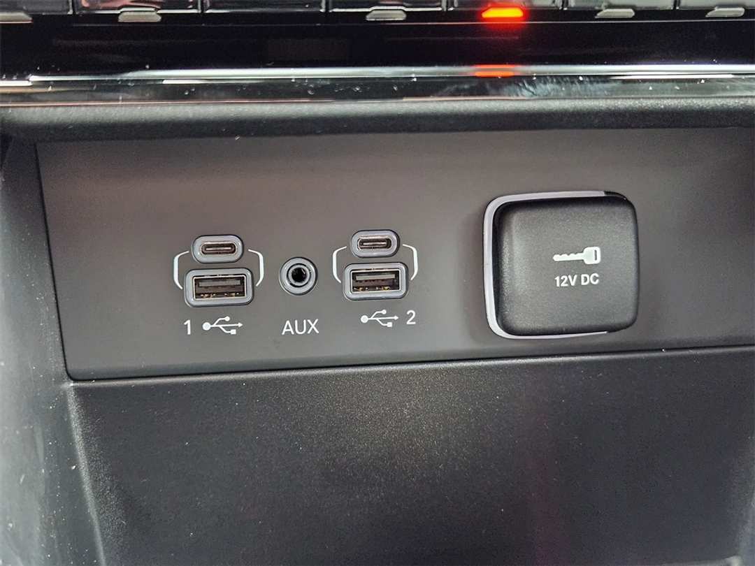 2025 Jeep Grand Cherokee L Limited - Image 25