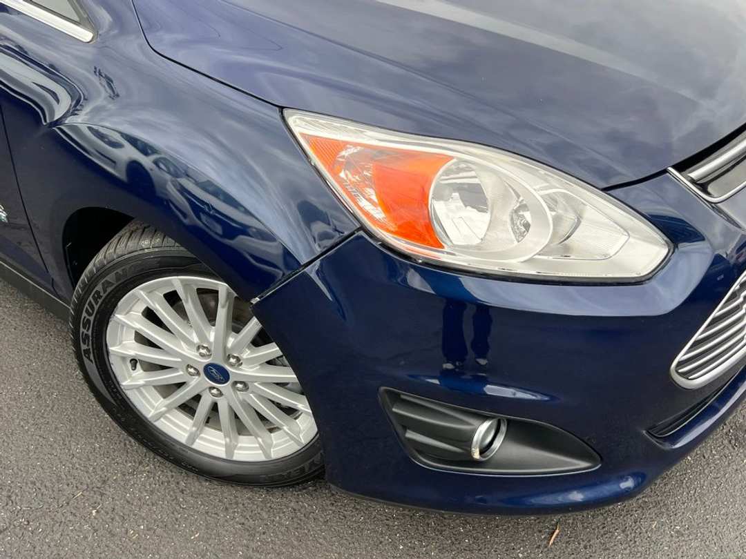 2016 Ford C-Max energi SEL - Image 2