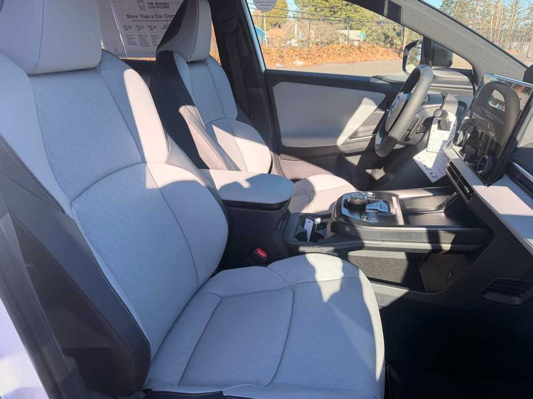 2026 Subaru Solterra Premium - Image 28