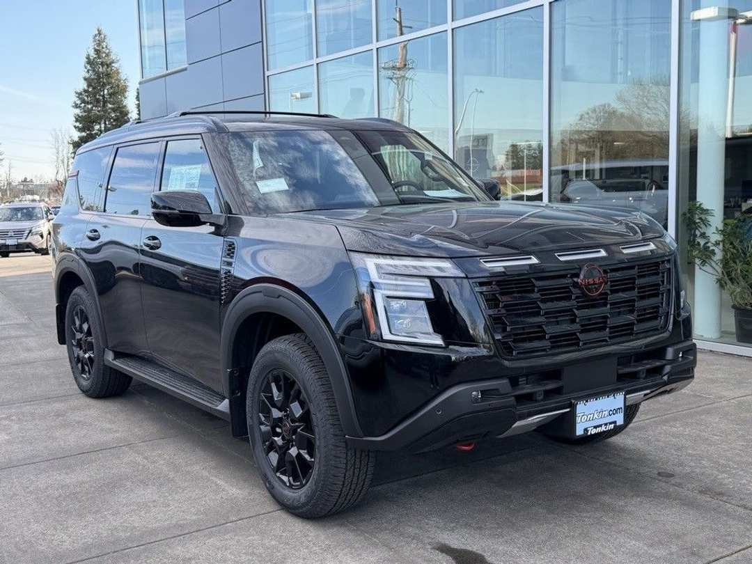 2026 Nissan Armada PRO4X - Image 2