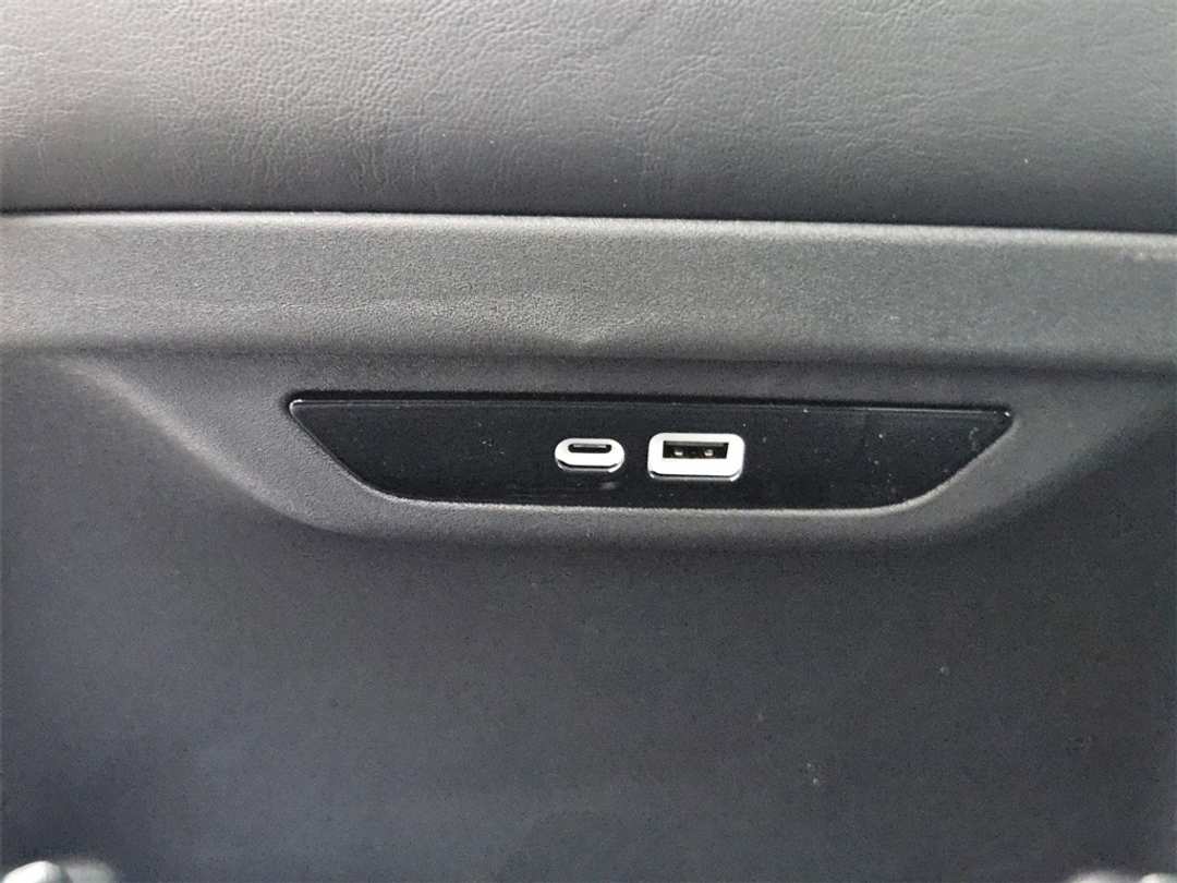 2026 Chrysler Pacifica Select - Image 28