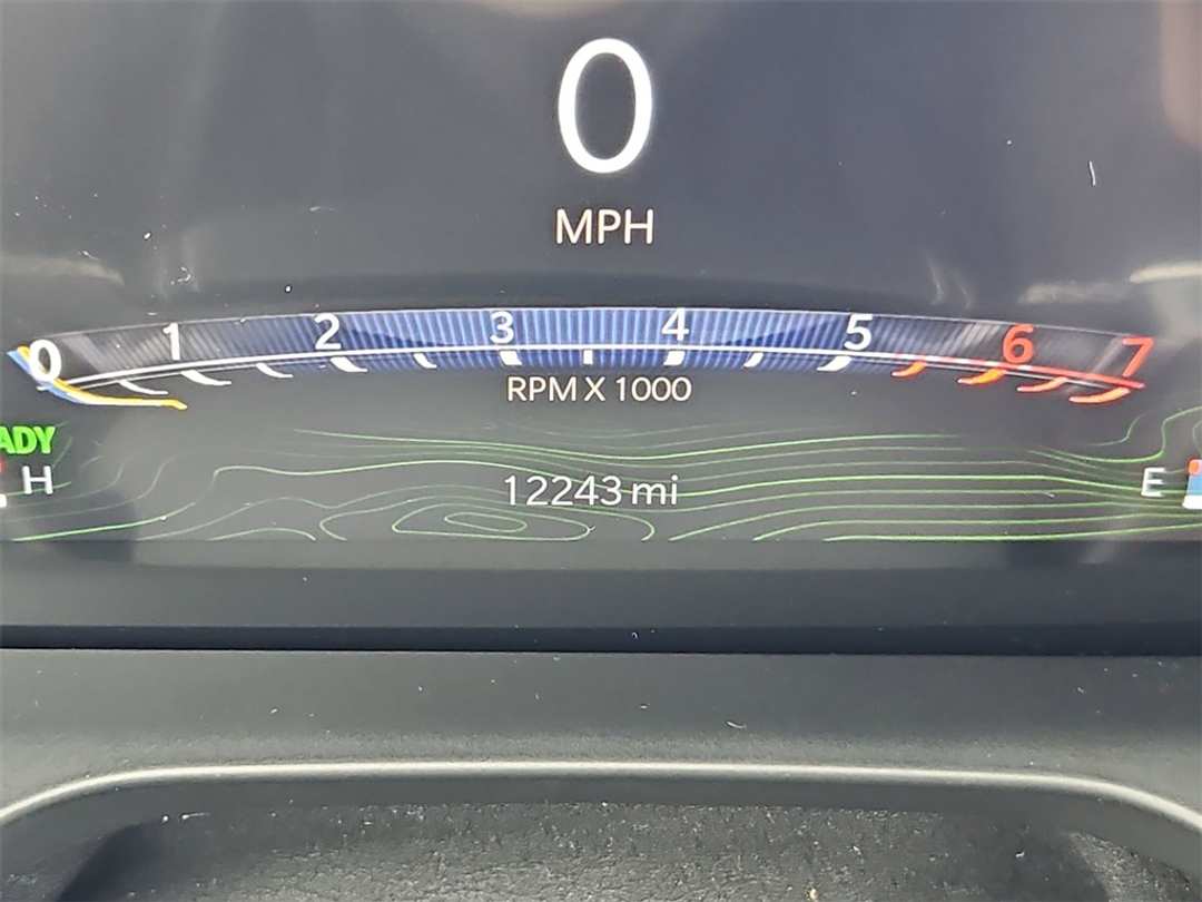 2023 Jeep Grand Cherokee Overland 4xe - Image 16