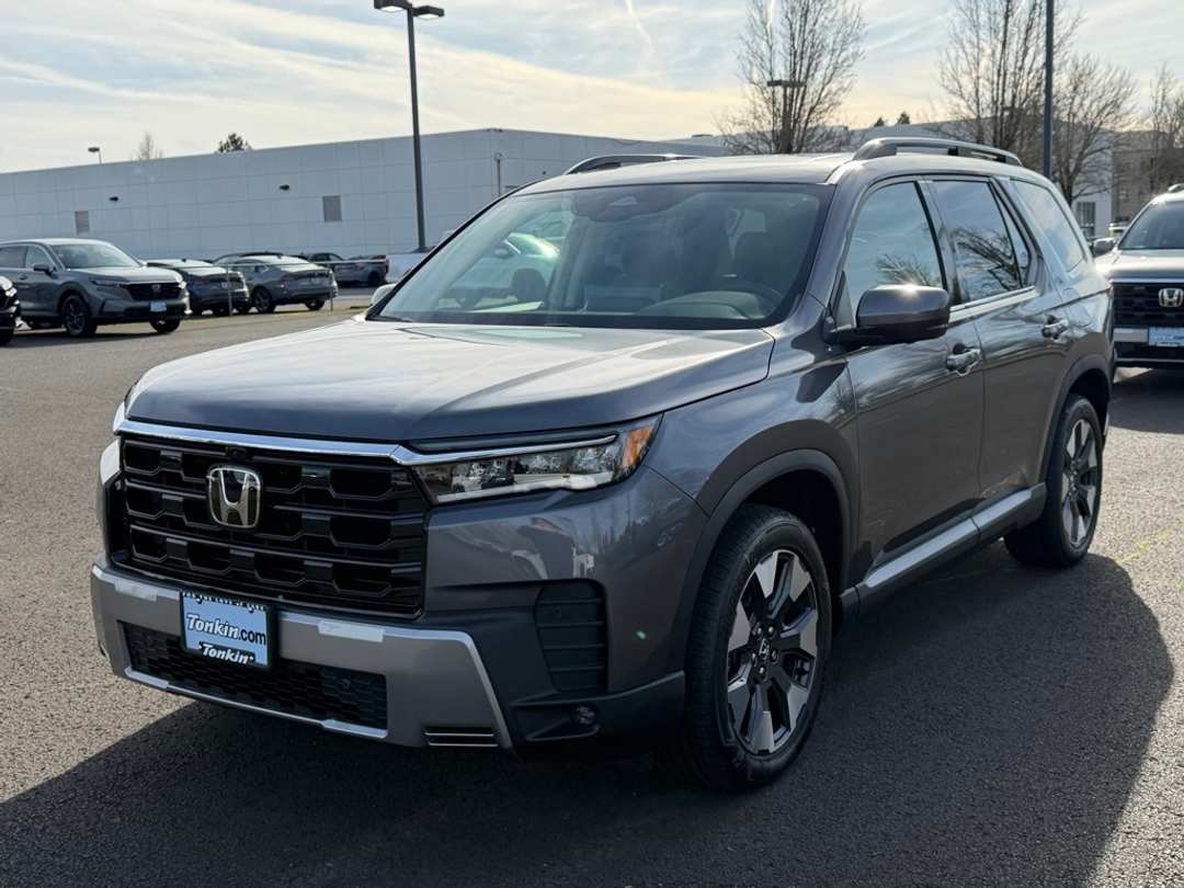 2026 Honda Pilot Touring - Image 4