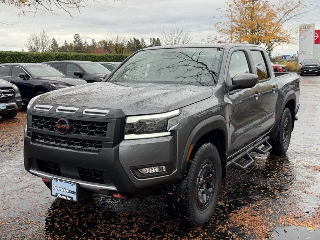 2026 Nissan Frontier PRO4X - Image 4