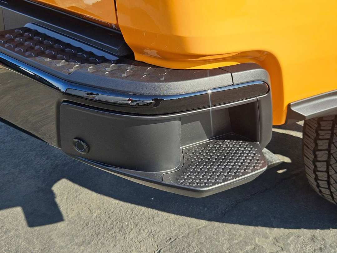 2026 Chevrolet Colorado Z71 - Image 34