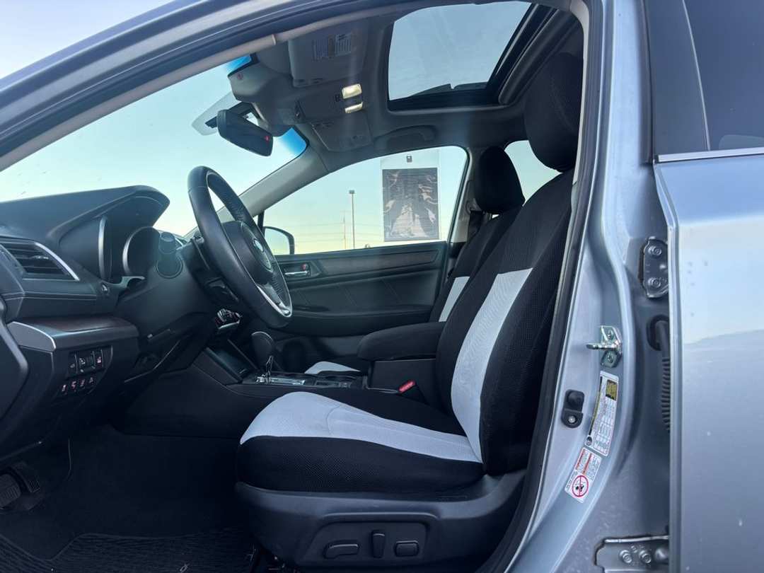2018 Subaru Outback 3.6R - Image 3