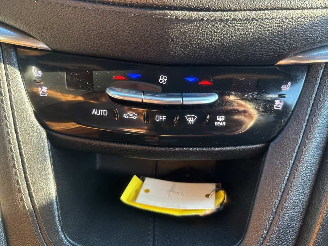 2023 Cadillac Xt5 Premium Luxury - Image 36