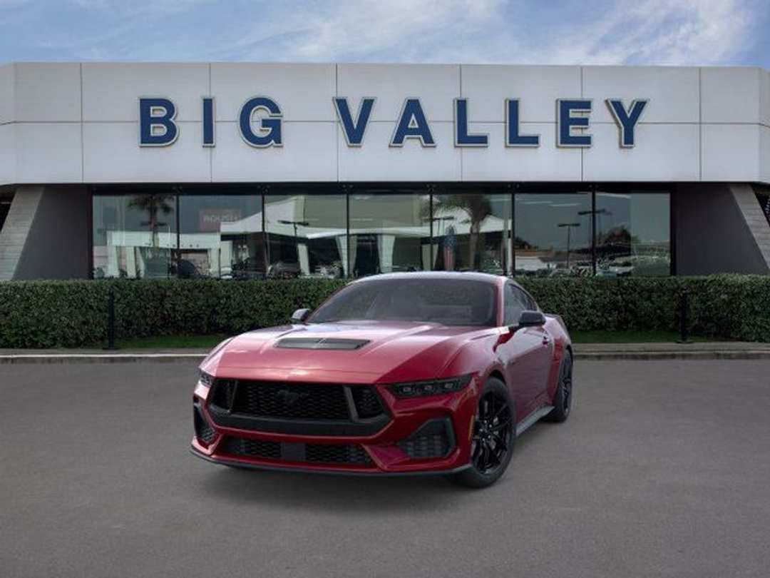 2025 Ford Mustang GT - Image 2