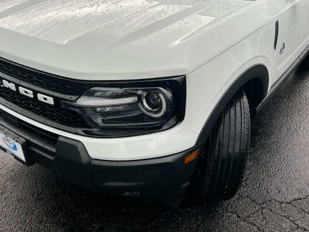 2026 Ford Bronco Sport Outer Banks - Image 3