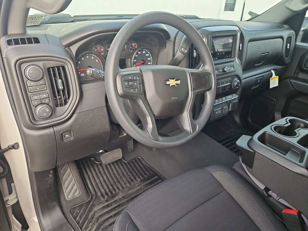 2026 Chevrolet Silverado 2500Hd Custom - Image 13