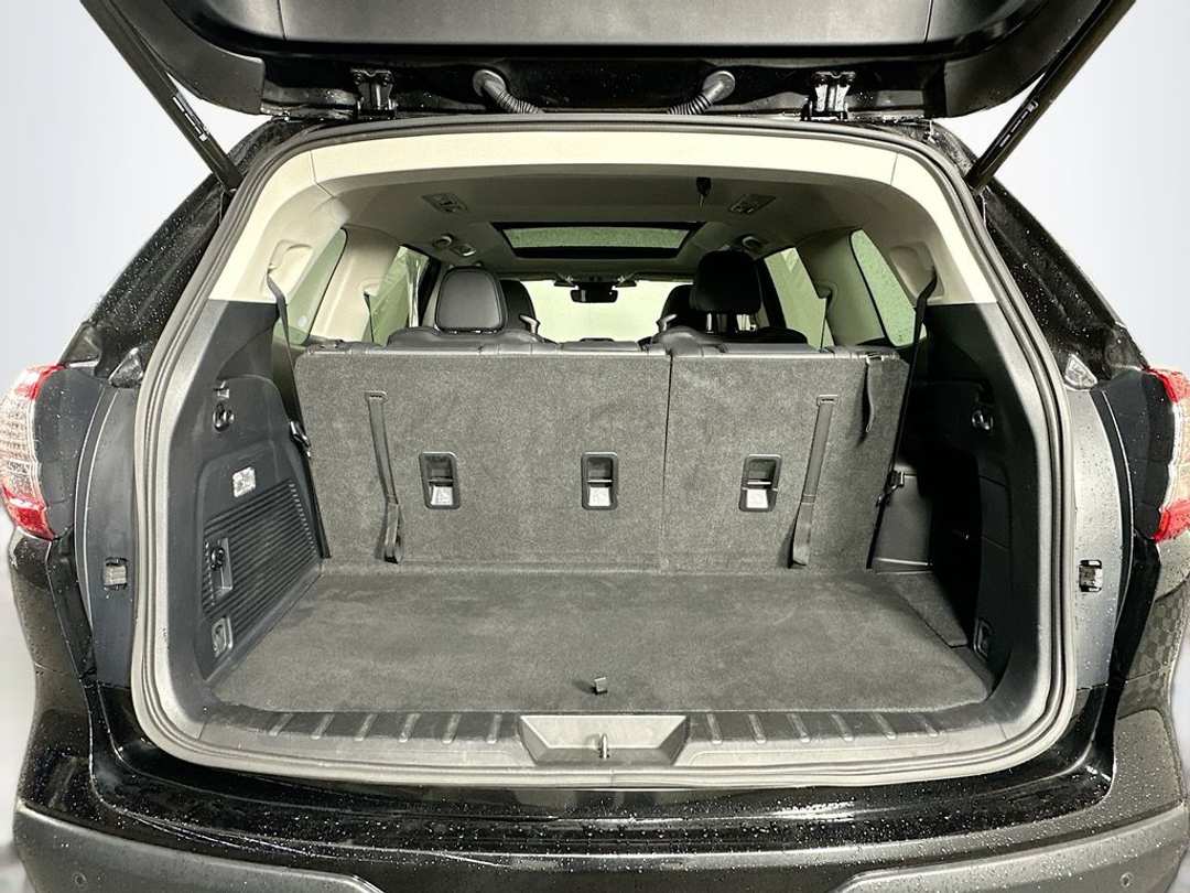 2023 Subaru Ascent Limited - Image 29