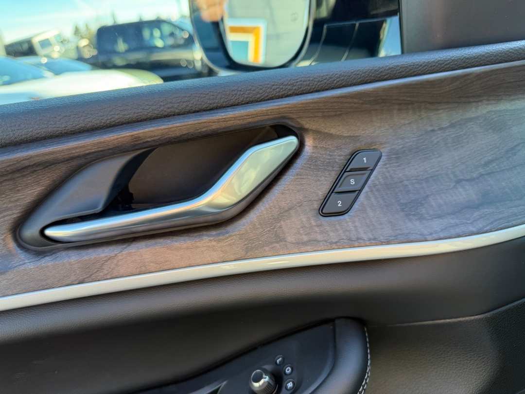 2025 Jeep Grand Cherokee Limited - Image 13