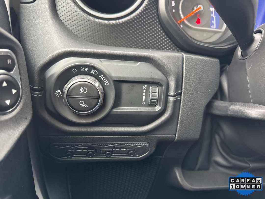 2025 Jeep Gladiator Rubicon - Image 37