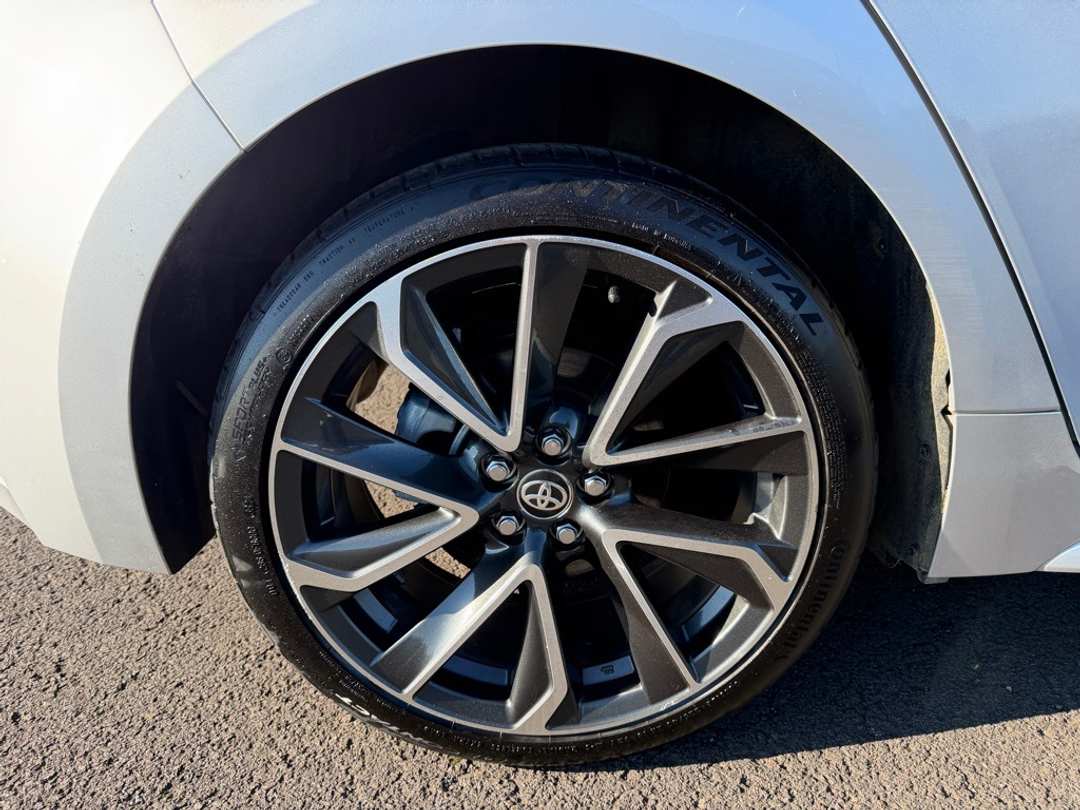 2022 Toyota Corolla XSE - Image 10