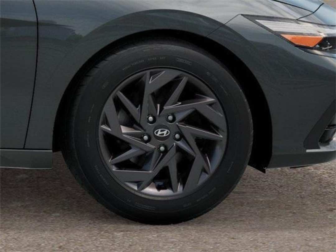 2026 Hyundai Elantra Blue - Image 8