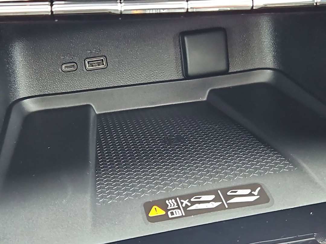 2026 Chevrolet Traverse Z71 - Image 34