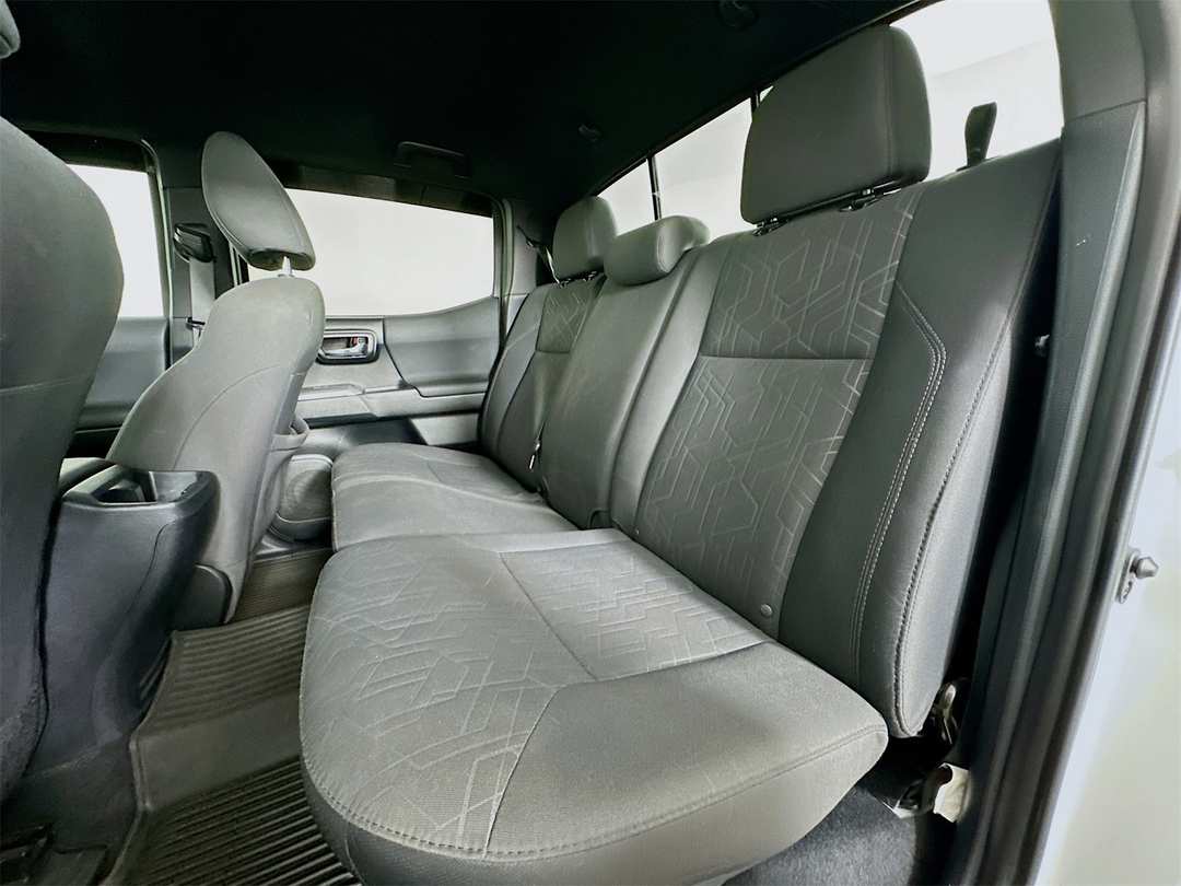 2017 Toyota Tacoma TRD OffRoad - Image 23