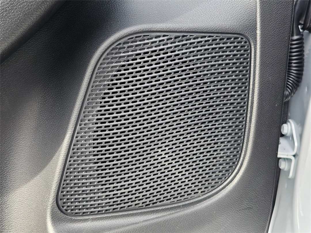 2026 Chrysler Voyager LX - Image 12