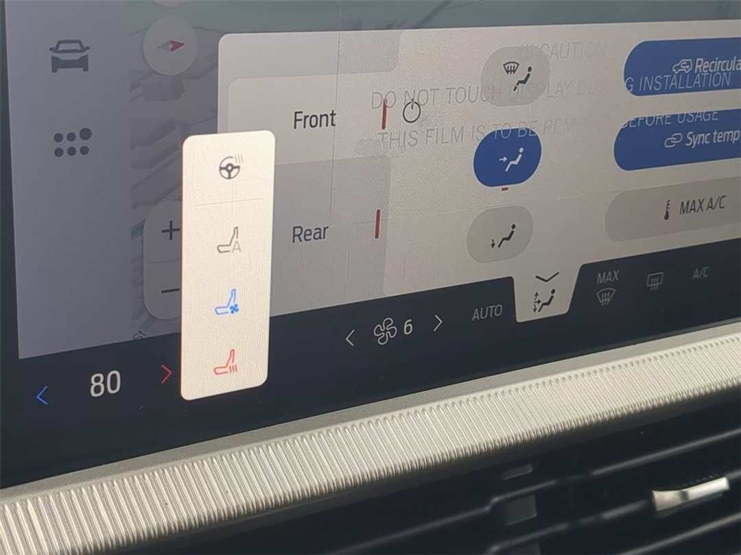 2026 Ford Explorer Platinum - Image 22