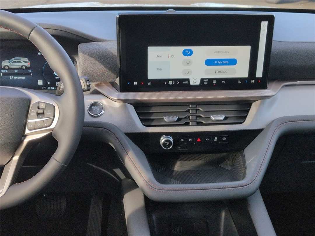 2026 Ford Explorer Active - Image 18