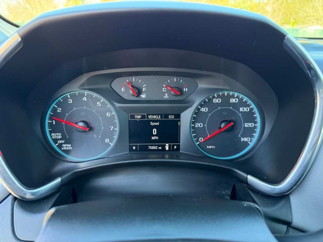 2020 Chevrolet Equinox LS - Image 21