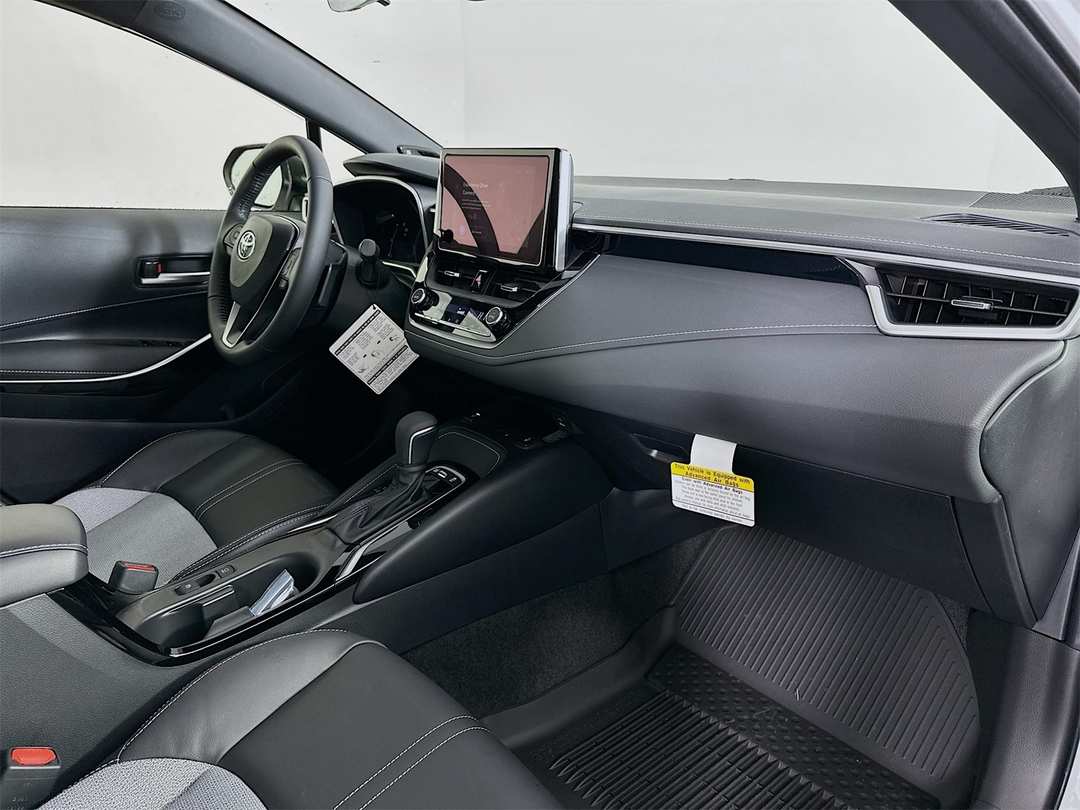 2026 Toyota Corolla XSE - Image 28