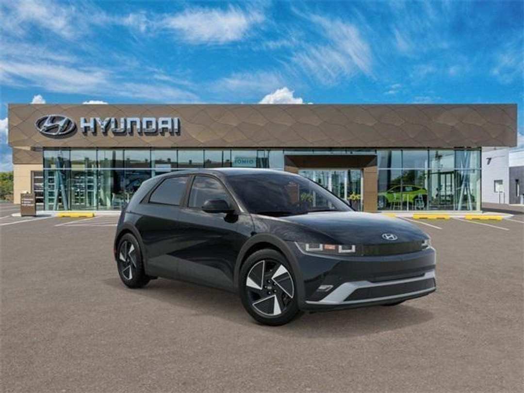 2026 Hyundai Ioniq 5 SE - Image 2