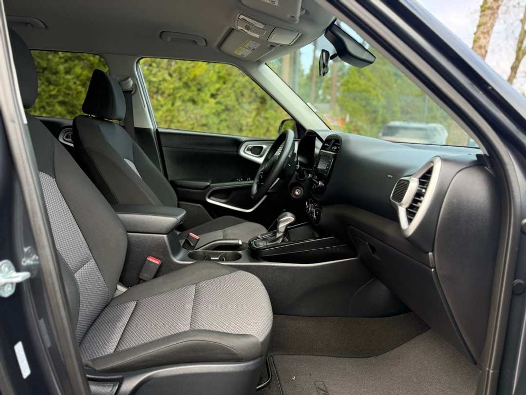 2024 Kia Soul LX - Image 14