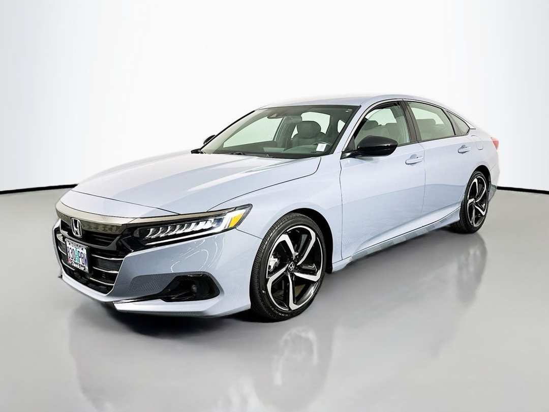 2022 Honda Accord Sport - Image 4